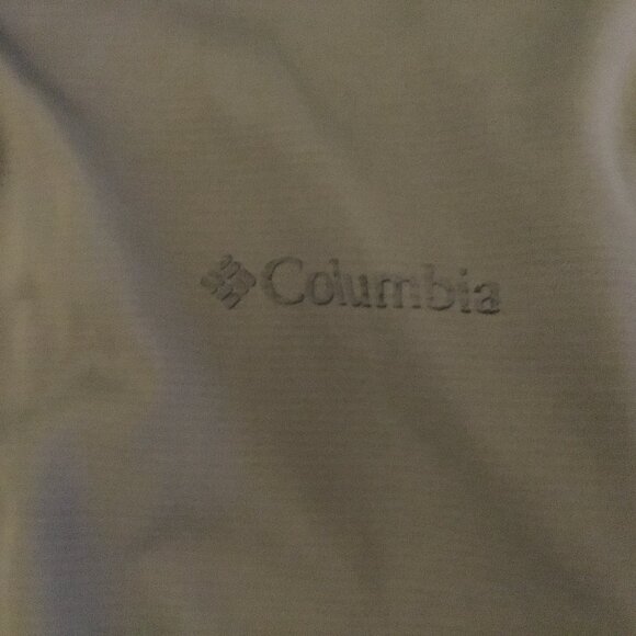 Columbia short sleeved shirt - Picture 2 of 2